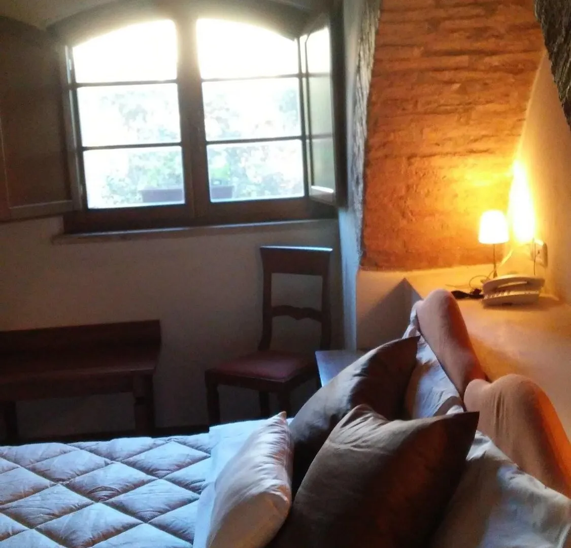 Hotel More Di Cuna Монтерони-д'Арбия