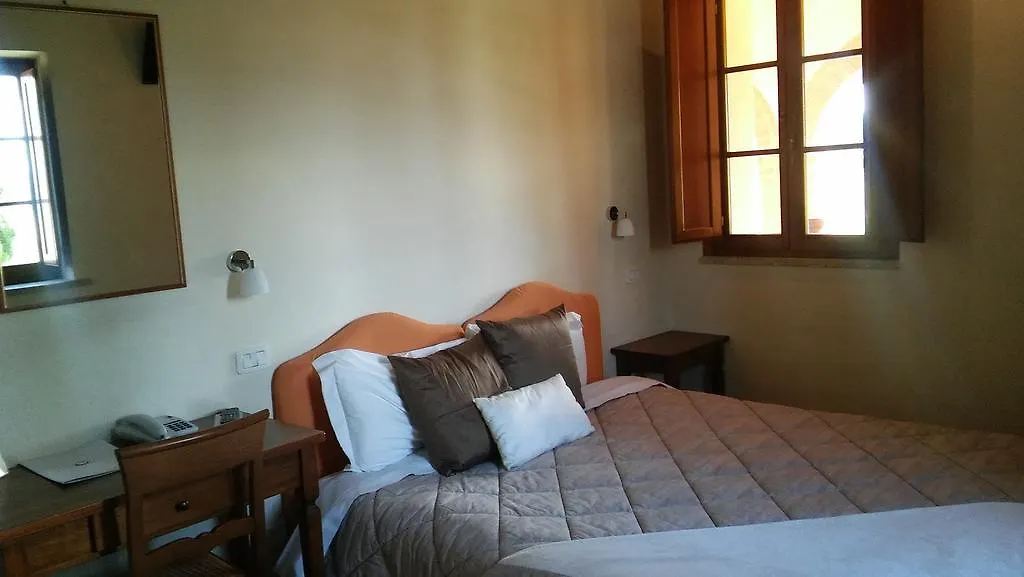 Hotel More Di Cuna Монтерони-д'Арбия